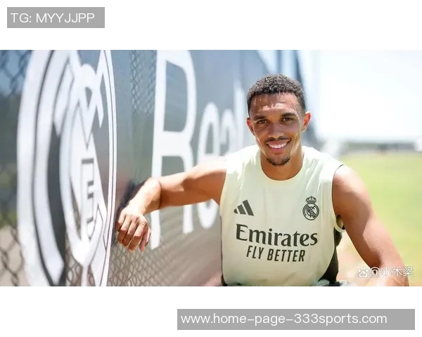 国外足球明星在赛场外是否也会穿着球队球服探讨